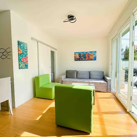 아파트 Punta Skala *