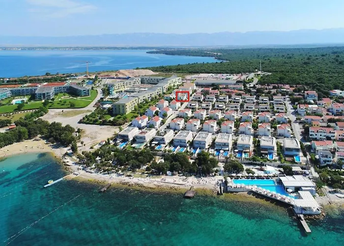 Punta Skala アパート ペトルチャネ