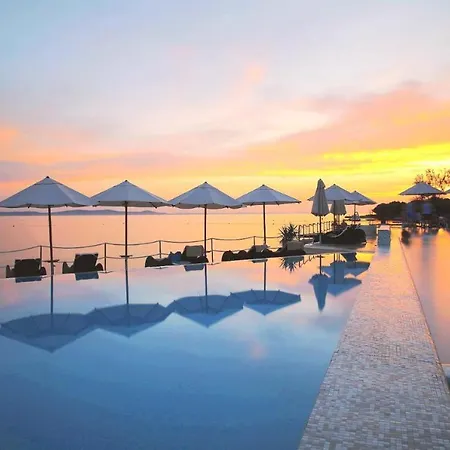 アパート Punta Skala ペトルチャネ