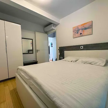 Apartment Punta Skala
